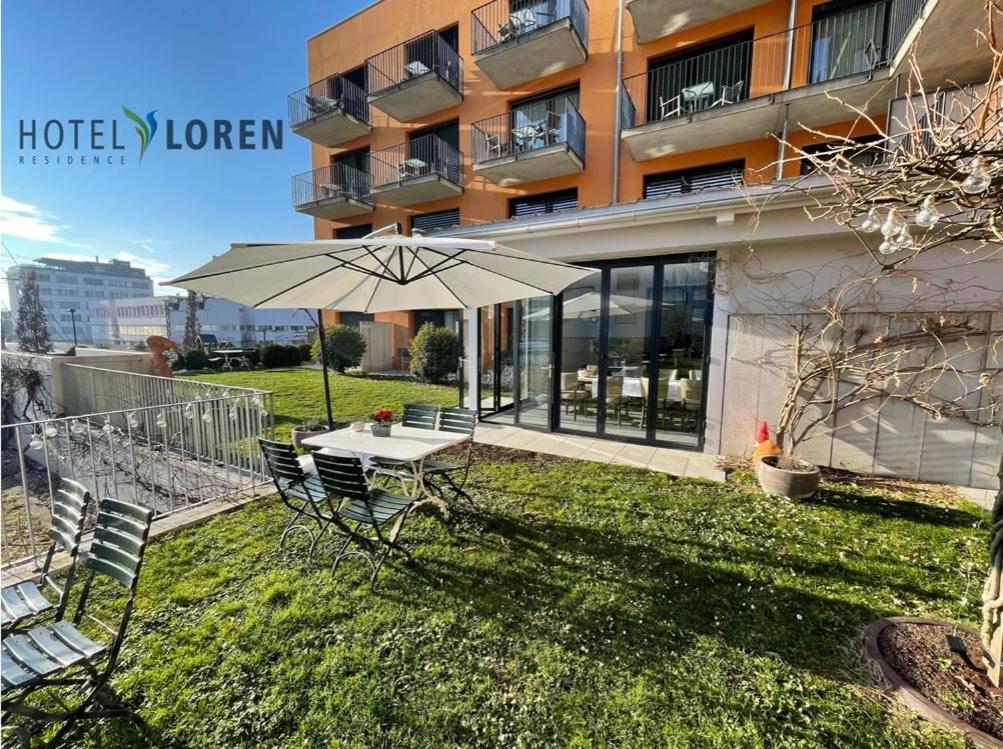 Hotel Residence Loren - Contact & Contactless Check-In Устер Экстерьер фото