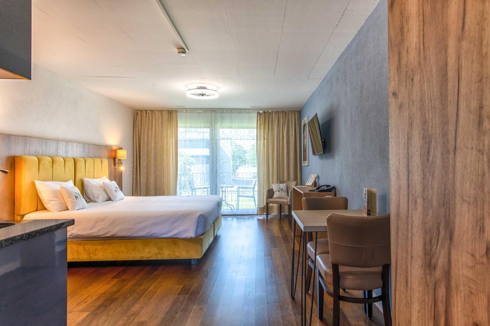 Hotel Residence Loren - Contact & Contactless Check-In Устер Экстерьер фото